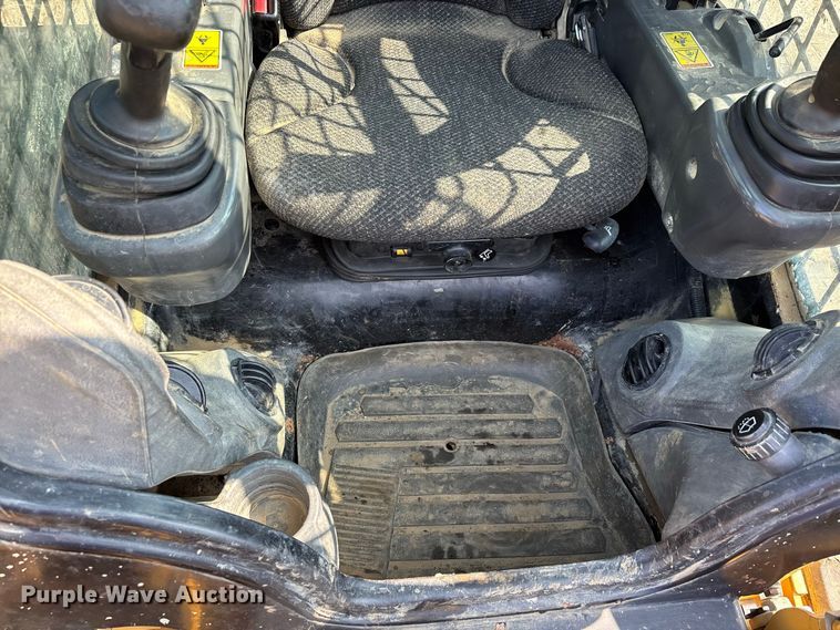 image for item ER3162 2018 Caterpillar 289D tracked skid steer loader