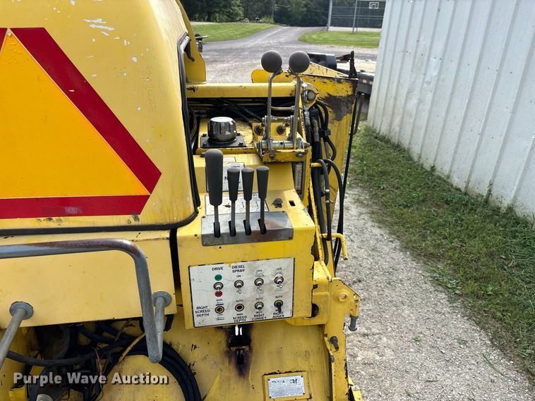 image for item ER3181 Bomag 813RT paver