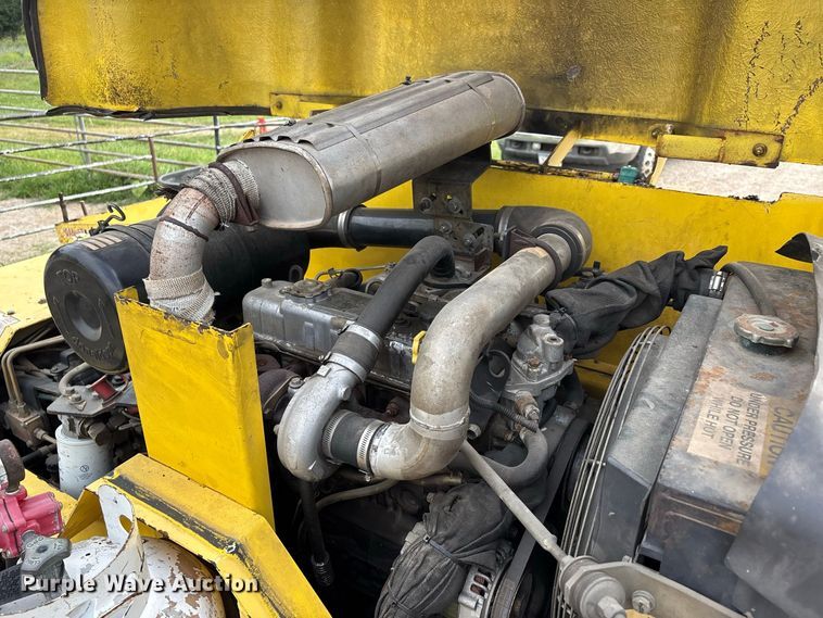 image for item ER3181 Bomag 813RT paver