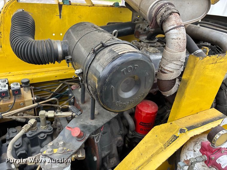 image for item ER3181 Bomag 813RT paver