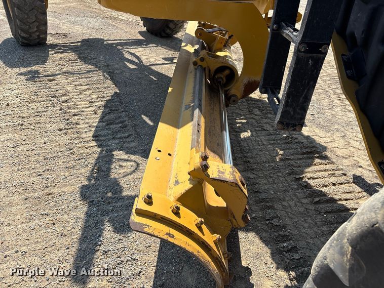 image for item ER3185 2020 Caterpillar 150 motor grader