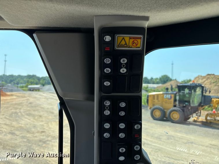 image for item ER3185 2020 Caterpillar 150 motor grader
