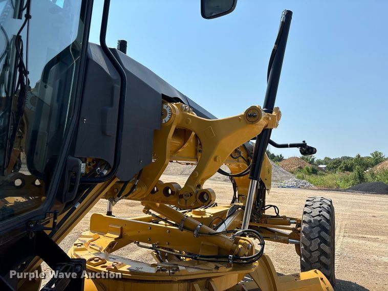 image for item ER3186 2020 Caterpillar 150 motor grader