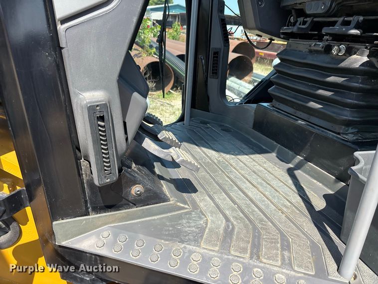 image for item ER3186 2020 Caterpillar 150 motor grader