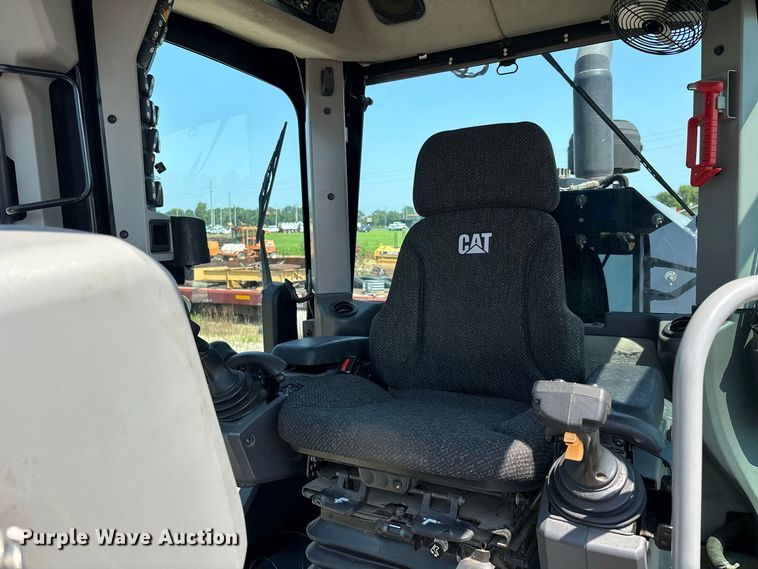 image for item ER3186 2020 Caterpillar 150 motor grader