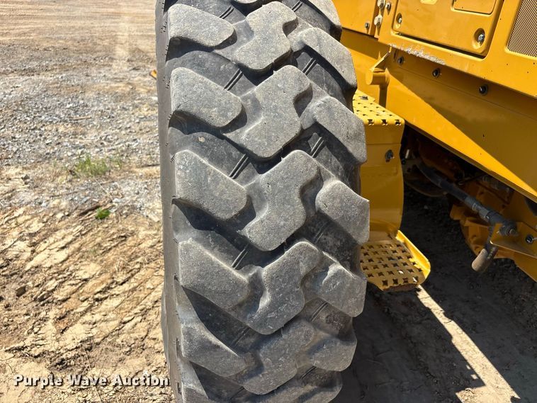 image for item ER3186 2020 Caterpillar 150 motor grader