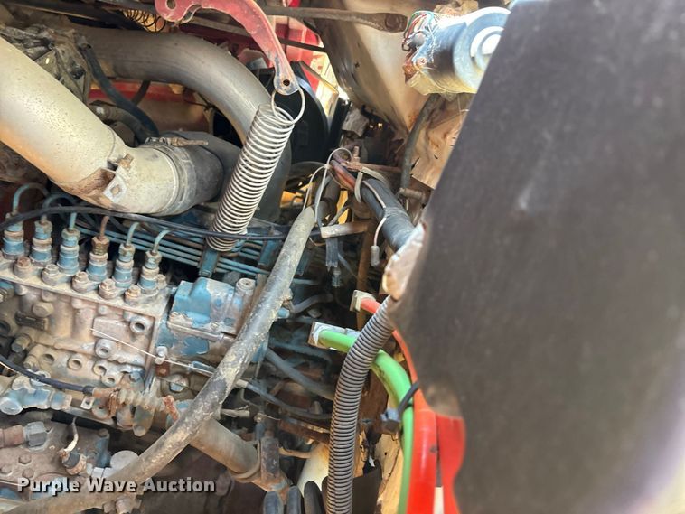 image for item ER3188 1995 International 4700 truck cab and chassis