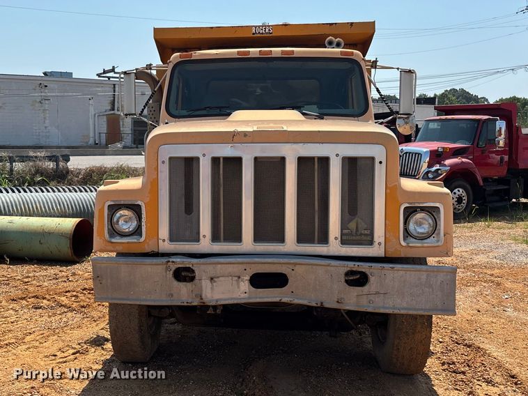 image for item ER3189 1996 International F-2574 dump truck