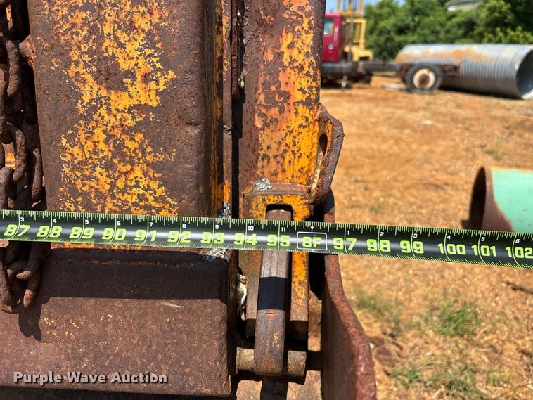 image for item ER3189 1996 International F-2574 dump truck