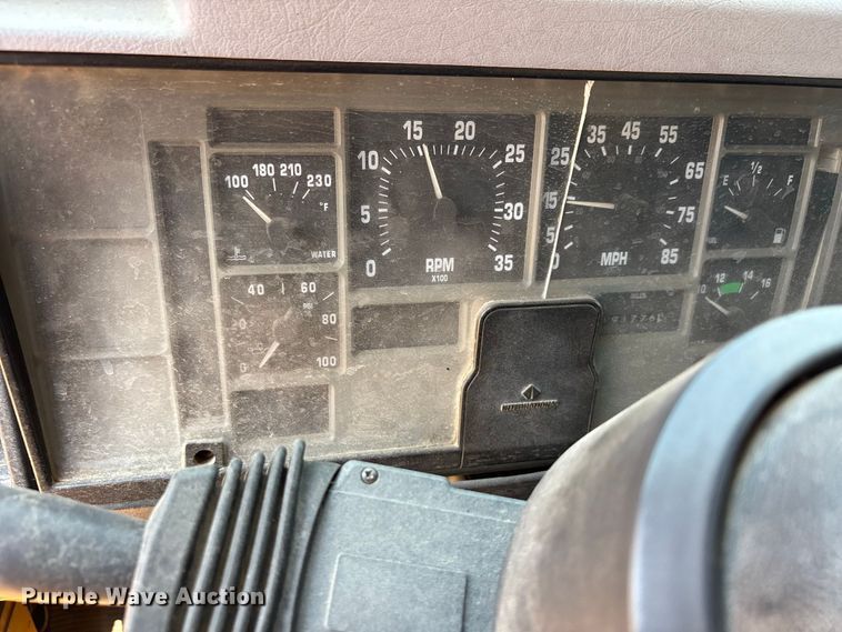image for item ER3189 1996 International F-2574 dump truck