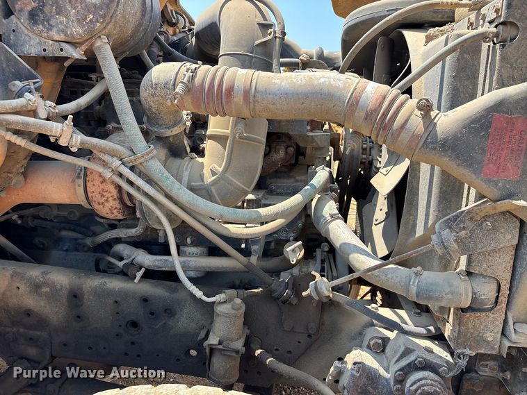 image for item ER3189 1996 International F-2574 dump truck