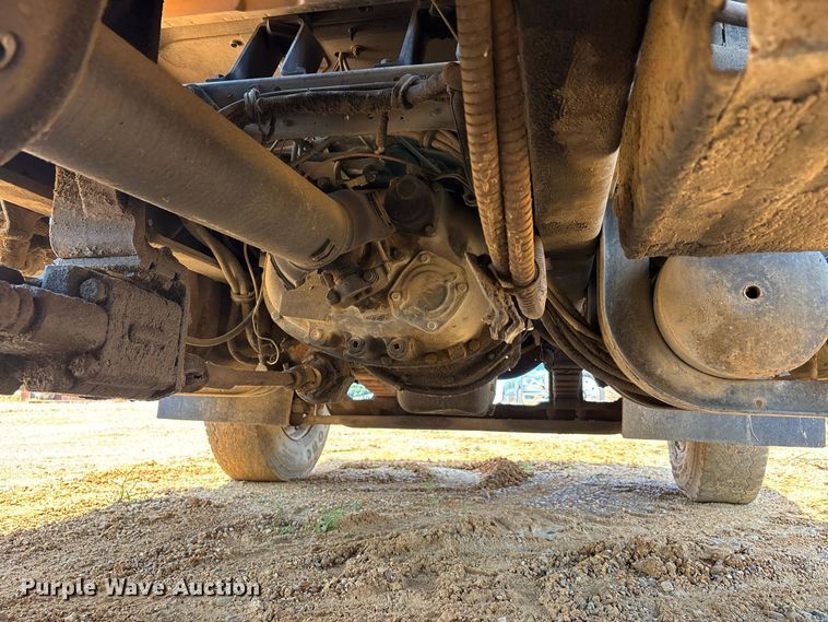 image for item ER3189 1996 International F-2574 dump truck