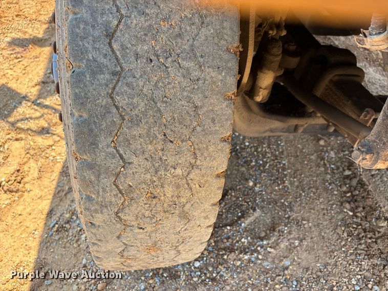 image for item ER3189 1996 International F-2574 dump truck
