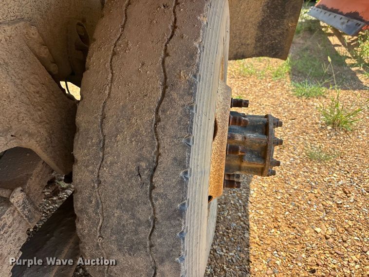image for item ER3189 1996 International F-2574 dump truck