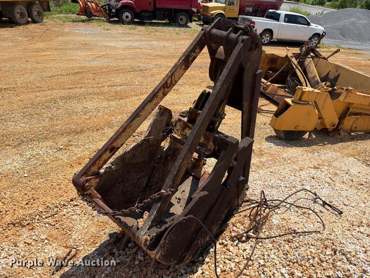 image for item ER3190 Clam shell bucket
