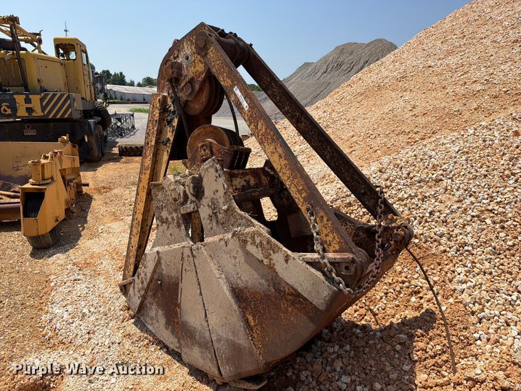 image for item ER3190 Clam shell bucket