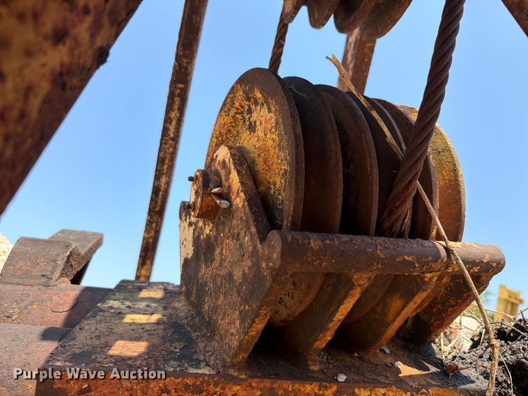 image for item ER3190 Clam shell bucket