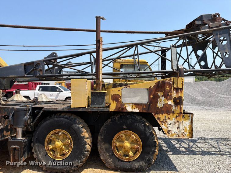 image for item ER3192 1965 PHAA 435TC 35TON crane