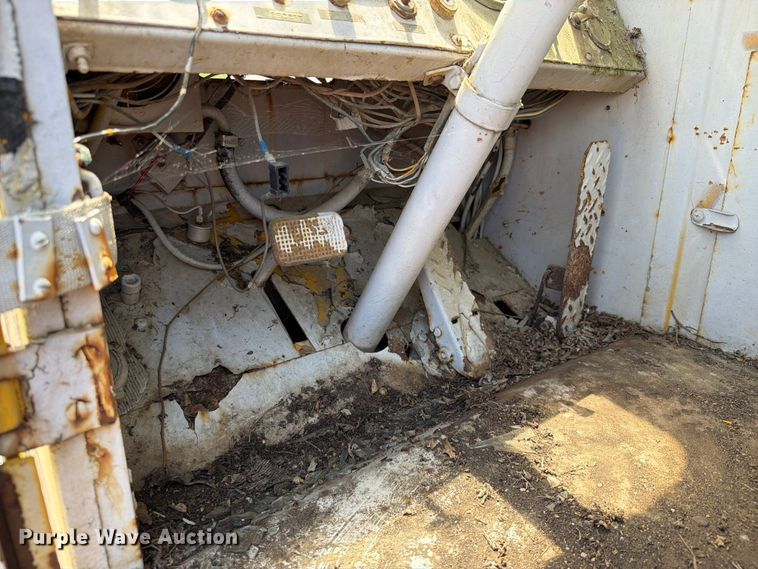 image for item ER3192 1965 PHAA 435TC 35TON crane