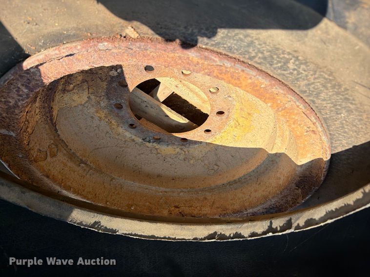 image for item ER3193 (5) tires and wheels