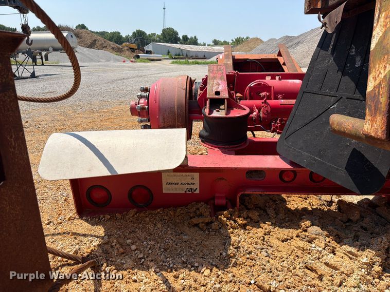 image for item ER3194 (2) IMT F22HTIME lowboy rear flip axles