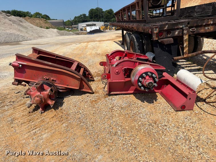 image for item ER3194 (2) IMT F22HTIME lowboy rear flip axles