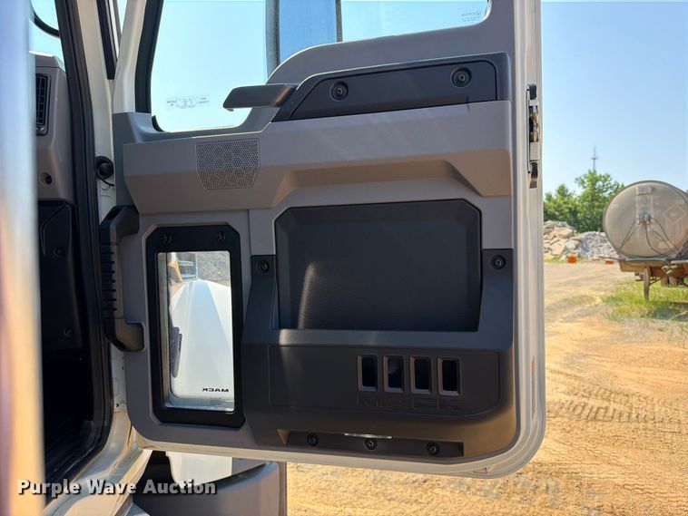 image for item ER3196 2026 Mack Granite dump truck