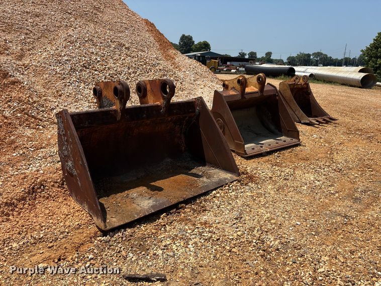 image for item ER3201 (3) excavator buckets