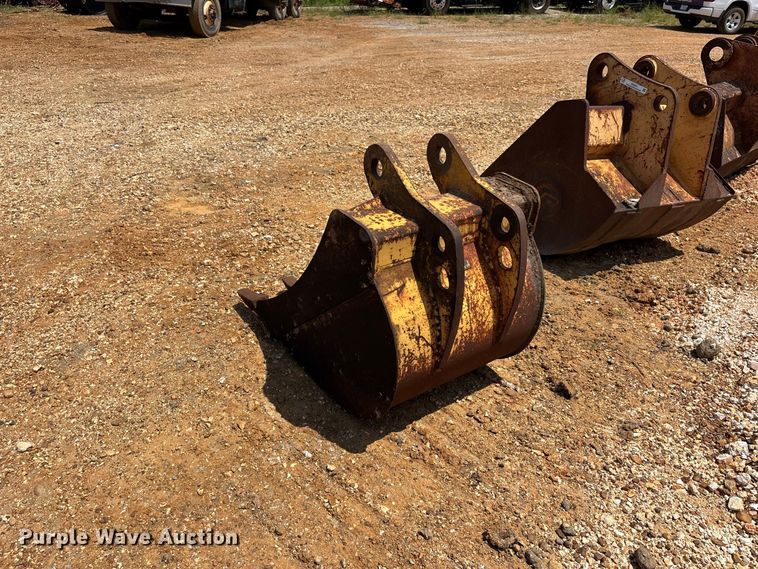 image for item ER3201 (3) excavator buckets