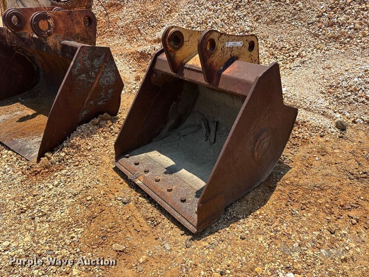 image for item ER3201 (3) excavator buckets