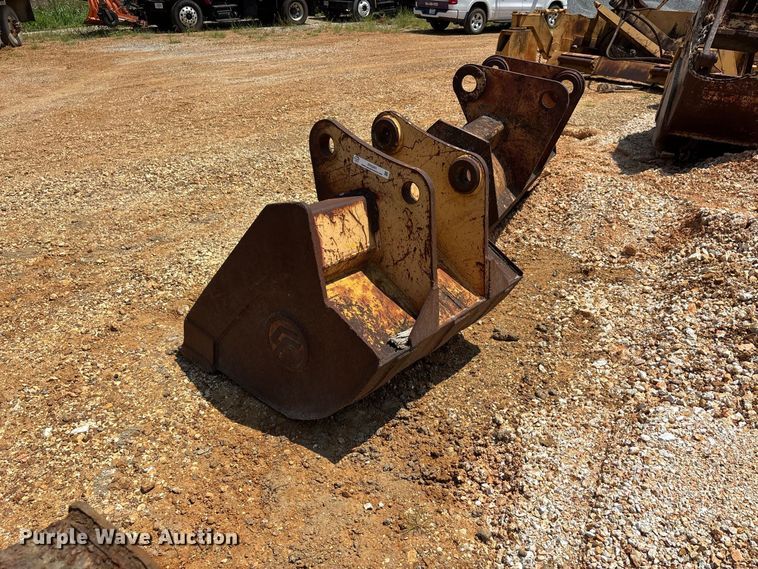 image for item ER3201 (3) excavator buckets