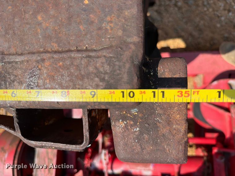 image for item ER3202 1970 Fruehauf flatbed trailer