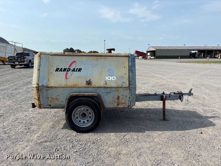 image for item ER3203 Ingersoll Rand Spirit-Flo 100 air compressor