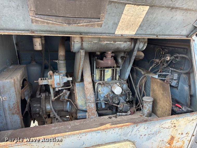 image for item ER3203 Ingersoll Rand Spirit-Flo 100 air compressor