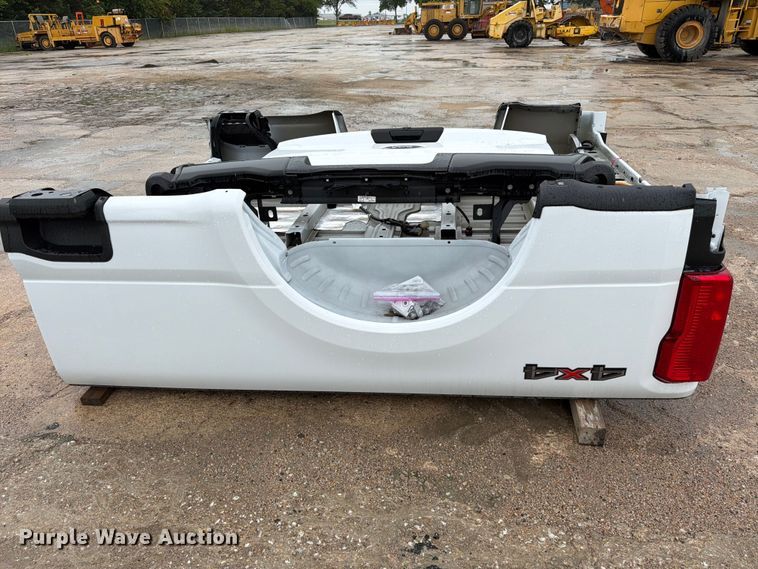 image for item ES6526 Pickup truck bed