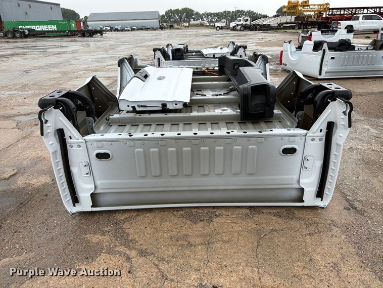 image for item ES6526 Pickup truck bed