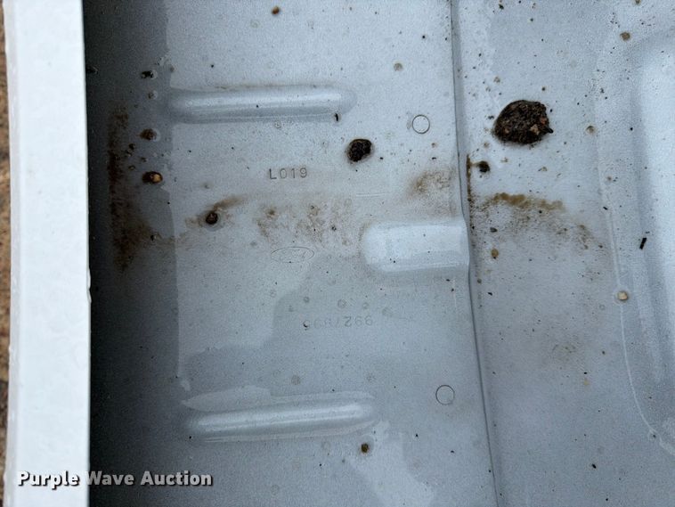 image for item ES6526 Pickup truck bed