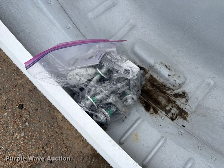 image for item ES6526 Pickup truck bed