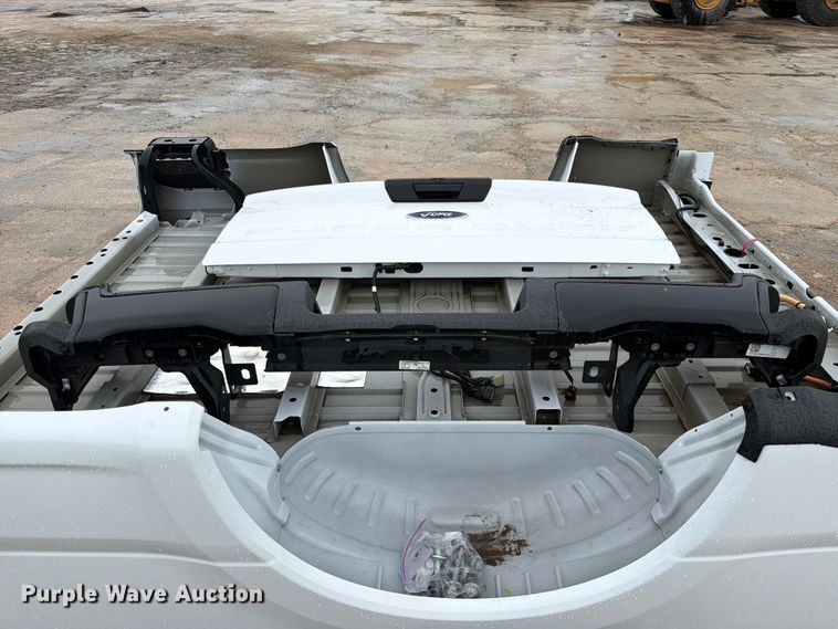 image for item ES6526 Pickup truck bed