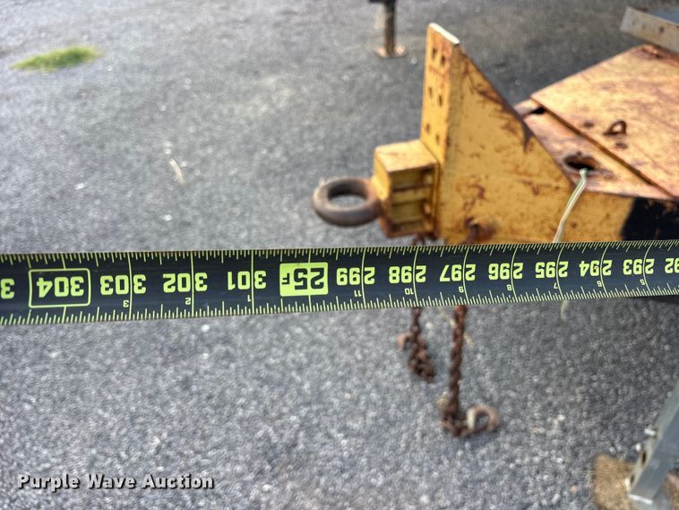 image for item ET0117 1983 Belshe T-2 equipment trailer