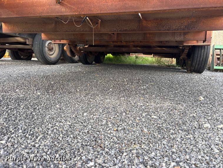 image for item ET0117 1983 Belshe T-2 equipment trailer