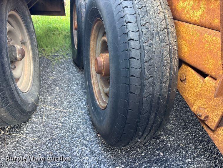 image for item ET0117 1983 Belshe T-2 equipment trailer