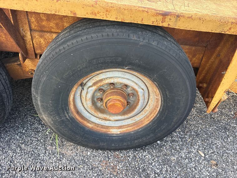 image for item ET0117 1983 Belshe T-2 equipment trailer