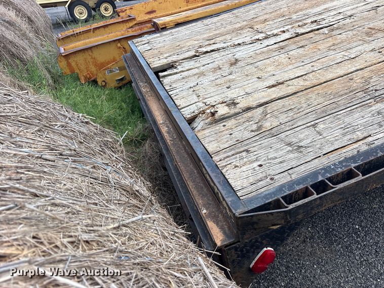 image for item ET0118 1996 Oklahoma Trailer Manufacturing 20'x8' Gooseneck Dovetail flatbed trailer