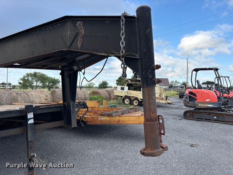 image for item ET0118 1996 Oklahoma Trailer Manufacturing 20'x8' Gooseneck Dovetail flatbed trailer