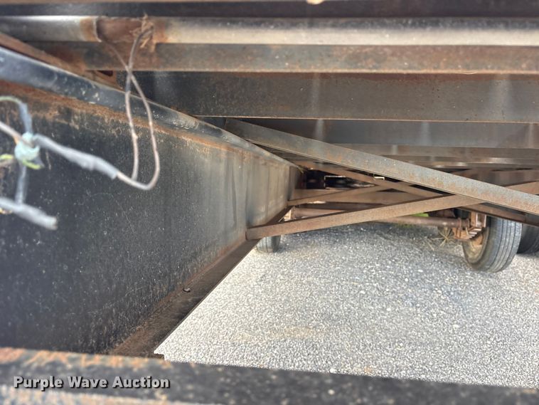 image for item ET0118 1996 Oklahoma Trailer Manufacturing 20'x8' Gooseneck Dovetail flatbed trailer