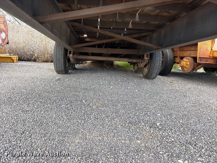 image for item ET0118 1996 Oklahoma Trailer Manufacturing 20'x8' Gooseneck Dovetail flatbed trailer