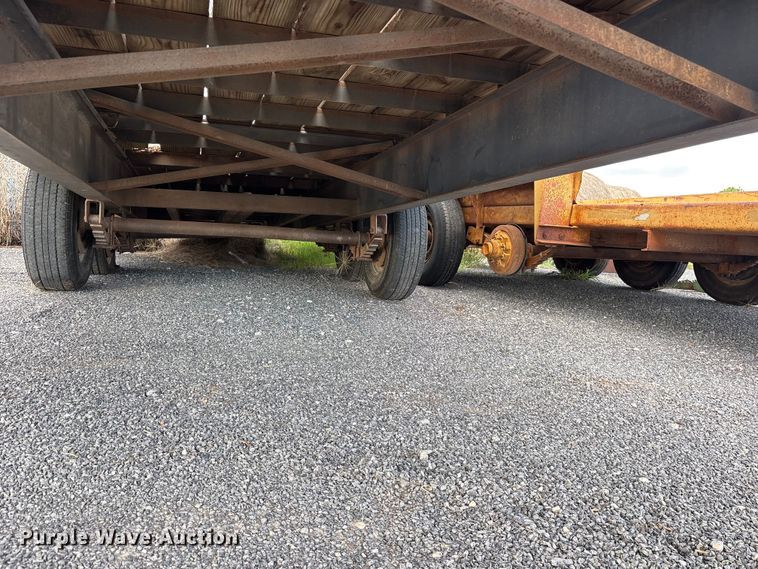 image for item ET0118 1996 Oklahoma Trailer Manufacturing 20'x8' Gooseneck Dovetail flatbed trailer
