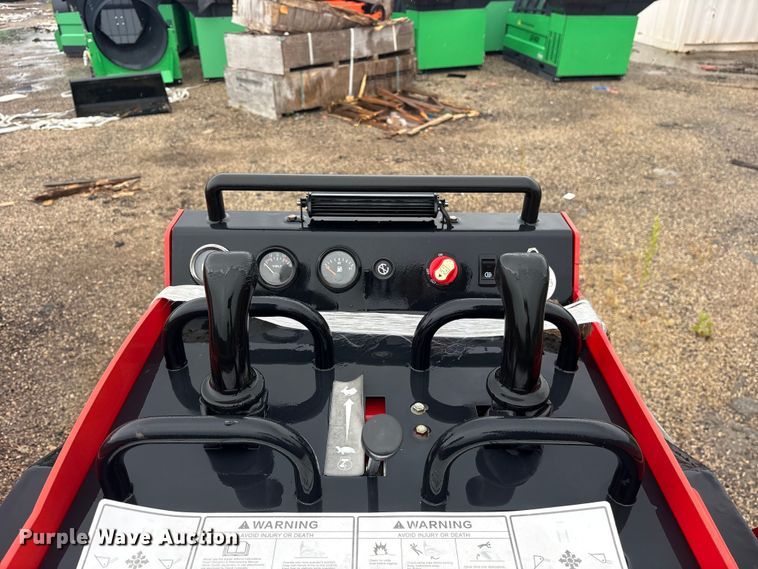 image for item ET0188 Erie SCL850 compact utility loader