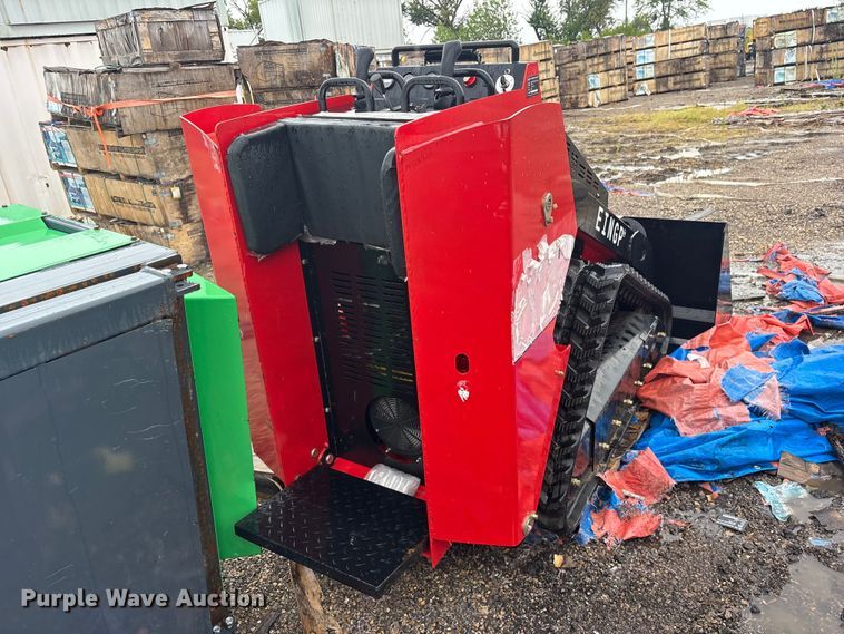 image for item ET0189 2024 Erie SCL850 compact utility loader